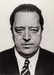 Ludwig Mies van der Rohe, 1934, photo by Hugo Erfurth
