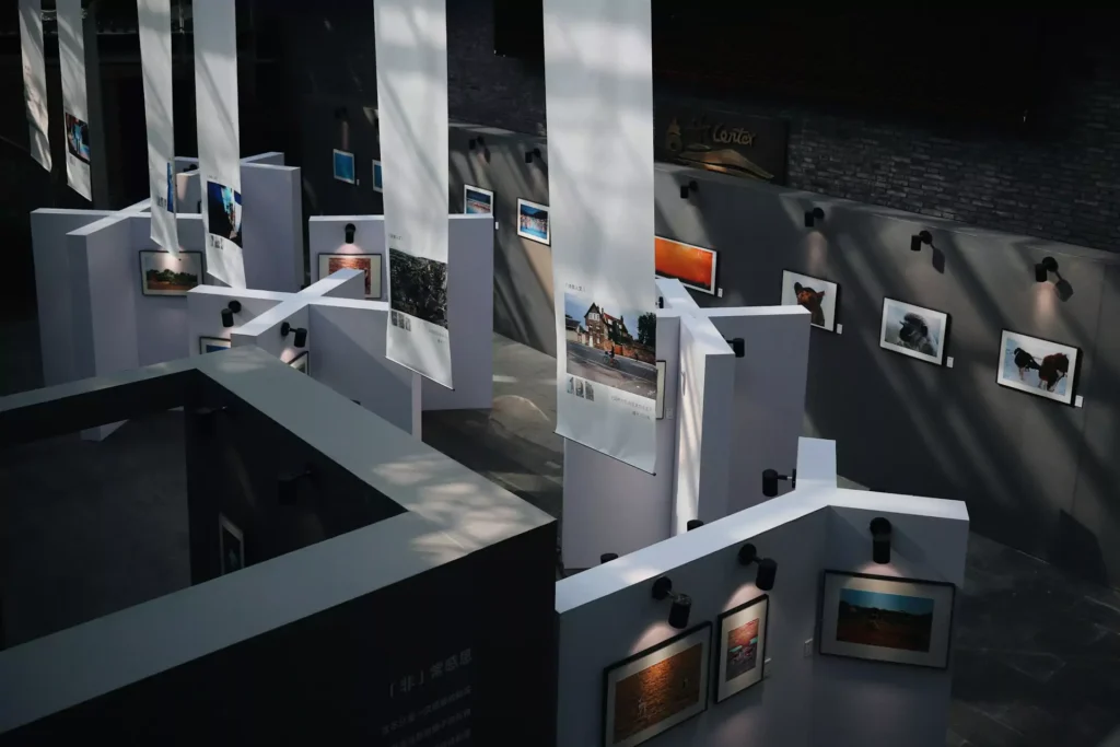 How-To-Get-Your-Work-Displayed-in-an-Art-Gallery